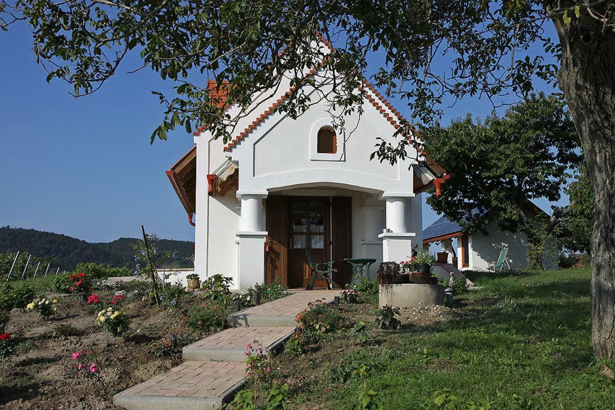 Casa Beata Villa Lesencetomaj ภายนอก รูปภาพ